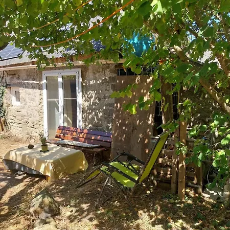 Maison En Pierre Дом отдыха *